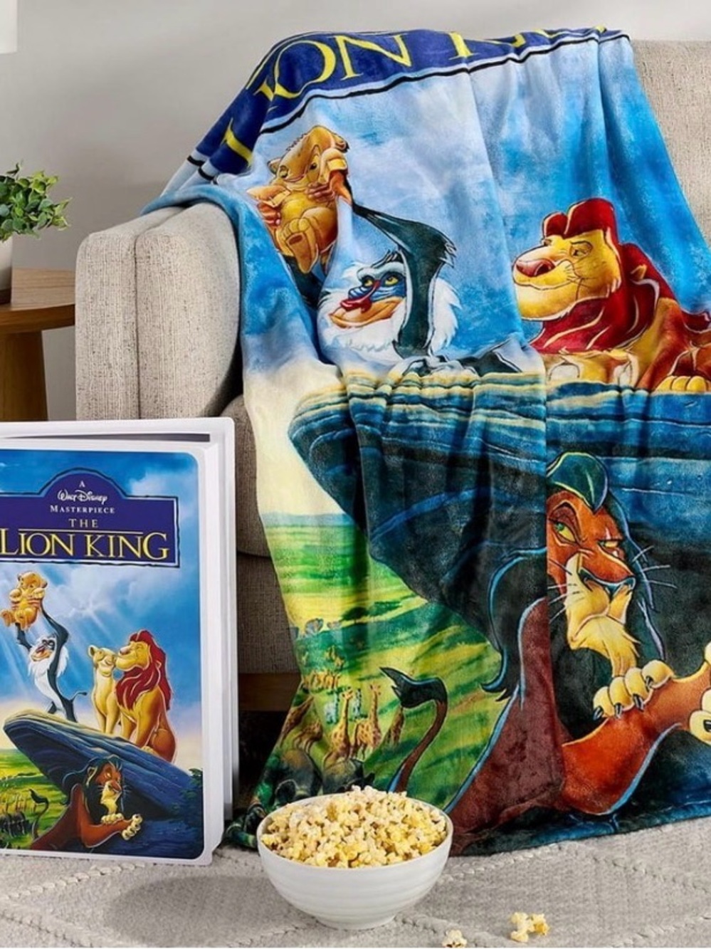 Disney The Lion King Throw Blanket - Blue, Green, Red